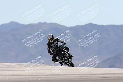 media/Oct-13-2025-Moto Forza (Mon) [[a66d839500]]/3-B Group/Session 4 (Turn 9)/